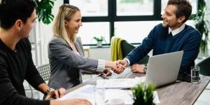 how to pay family members in a business